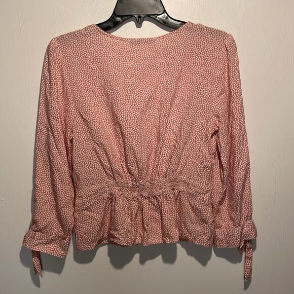 Abercrombie & Fitch- Cropped Ditzy Floral Ruffle Smock V Neck Top- Size M - Picture 2 of 9